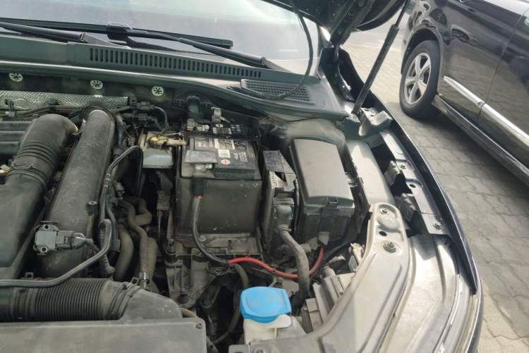 Used Volkswagen Passat 2023 Revised Version 280TSI Business Edition Engine Bay Left