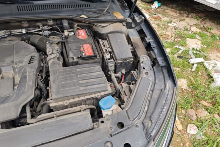 Used Volkswagen Passat 2023 Facelift 330TSI Luxury Edition Engine Bay Left