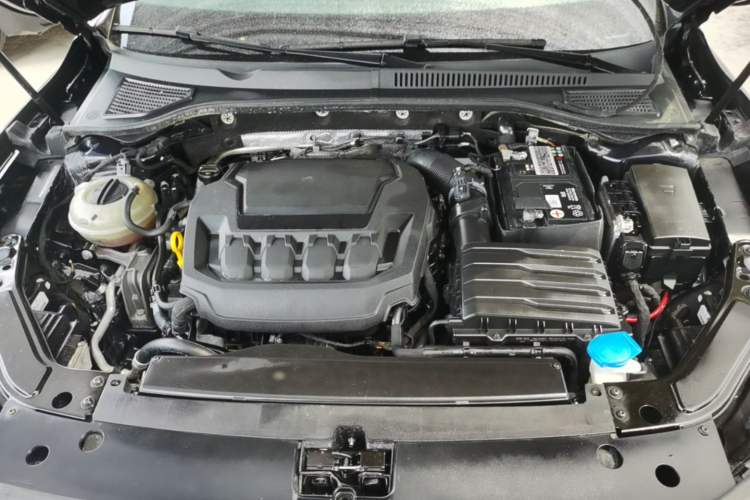Used Volkswagen Passat 2023 Revised 330TSI Starry Elite Edition Engine Bay
