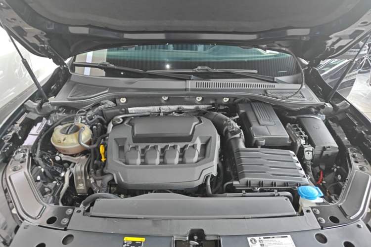 Used Volkswagen Passat 2023 Restyled 330TSI Starry Luxury Edition Engine Bay