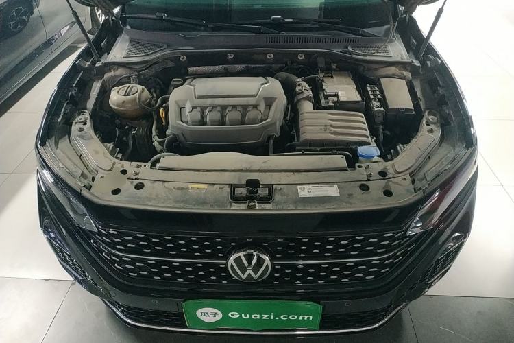Used Volkswagen Passat 2023 Revised 330TSI Starry Elite Edition Engine Bay