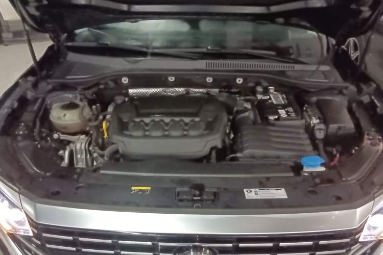 Used Volkswagen Passat 2023 Revised 330TSI Elite Edition Engine Bay