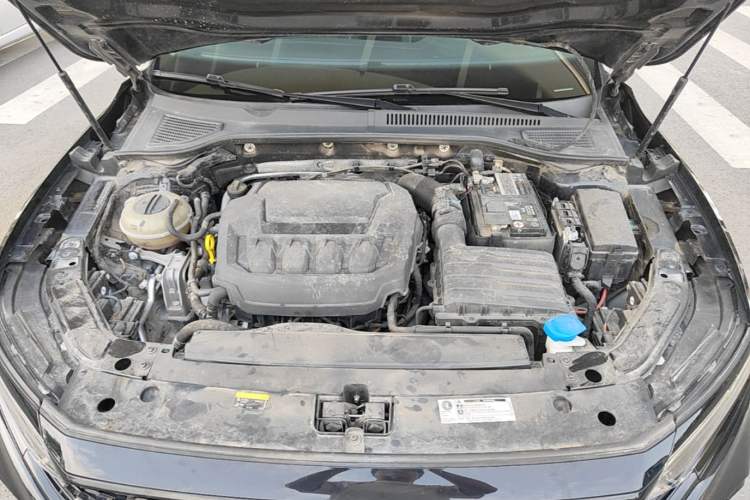 Used Volkswagen Passat 2023 330TSI Starry Luxury Edition Engine Bay