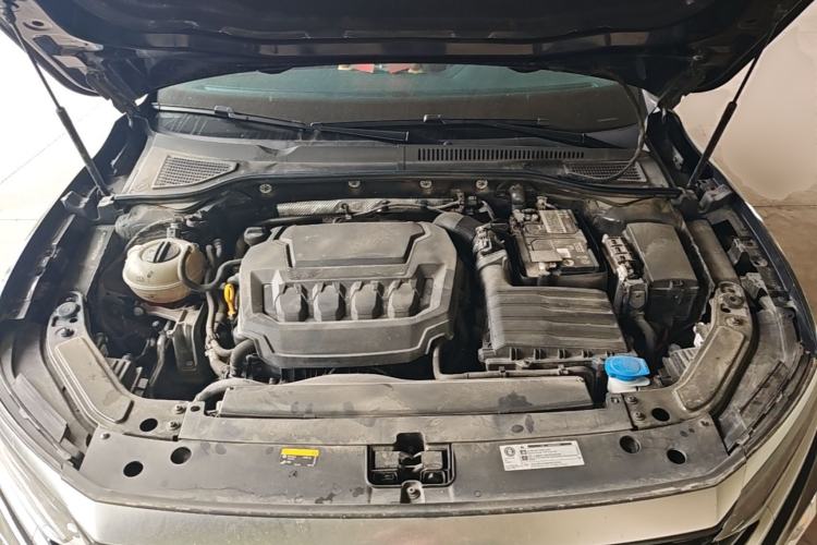 Used Volkswagen Passat 2023 Revised 330TSI Elite Edition Engine Bay