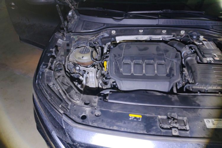 Used Volkswagen Passat 2023 330TSI Elite Edition Engine Bay Right