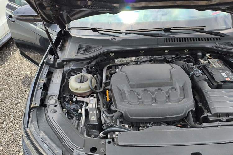 Used Volkswagen Passat 2023 330TSI Starry Elite Edition Engine Bay Right