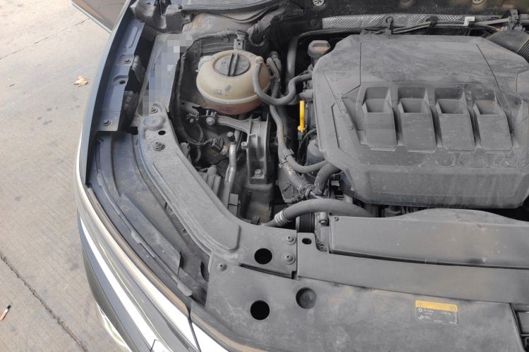 Used Volkswagen Passat 2023 330TSI Elite Edition Engine Bay Right