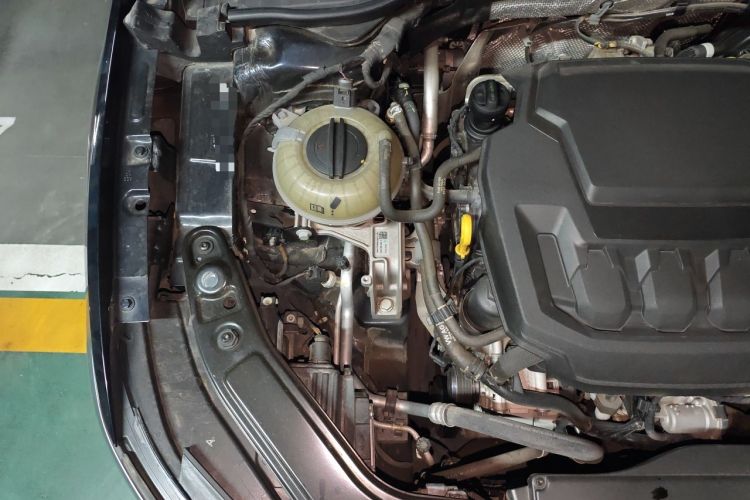 Used Volkswagen Passat 2023 330TSI Elite Edition Engine Bay Right