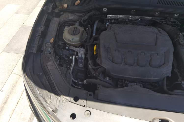 Used Volkswagen Passat 2023 Revised 330TSI Elite Edition Engine Bay Right
