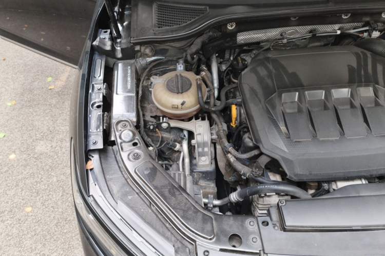 Used Volkswagen Passat 2023 330TSI Starry Elite Edition Engine Bay Right