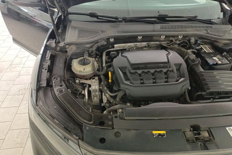 Used Volkswagen Passat 2023 Revised 330TSI Starry Elite Edition Engine Bay Right