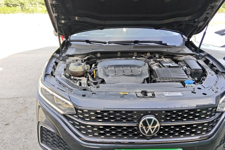 Used Volkswagen Passat 2023 330TSI Starry Luxury Edition Engine Bay Right
