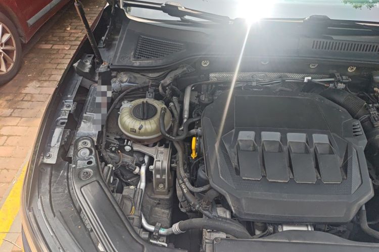 Used Volkswagen Passat 2023 330TSI Starry Luxury Edition Engine Bay Right