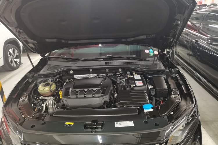 Used Volkswagen Passat 2023 Restyled 330TSI Starry Luxury Edition Engine Bay
