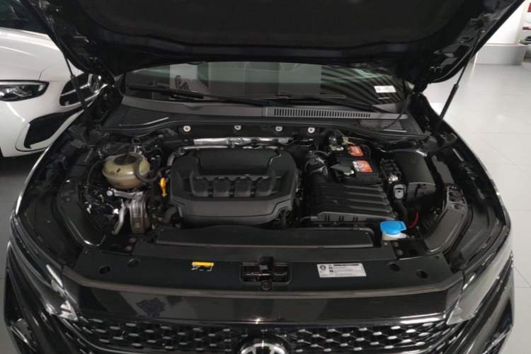 Used Volkswagen Passat 2023 Revised 330TSI Starry Elite Edition Engine Bay