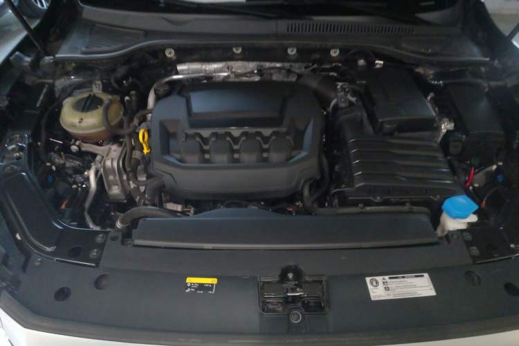 Used Volkswagen Passat 2023 Facelift 330TSI Luxury Edition Engine Bay