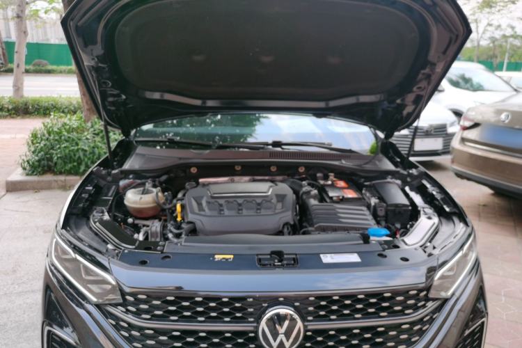 Used Volkswagen Passat 2023 Revised 330TSI Starry Luxury Edition Engine Bay