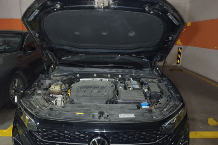Used Volkswagen Passat 2023 330TSI Starry Luxury Edition Engine Bay