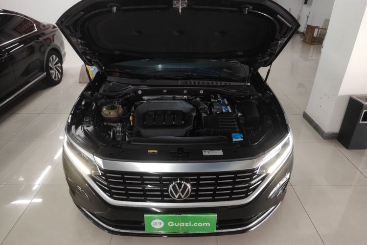 Used Volkswagen Passat 2023 330TSI Elite Edition Engine Bay