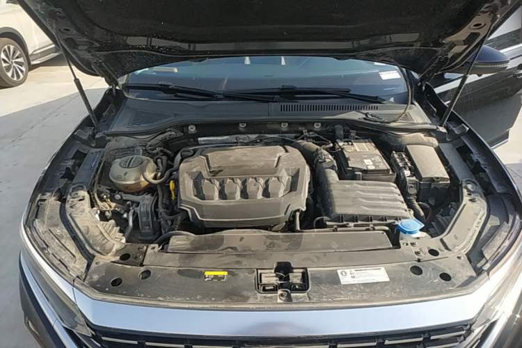 Used Volkswagen Passat 2023 Revised 330TSI Elite Edition Engine Bay