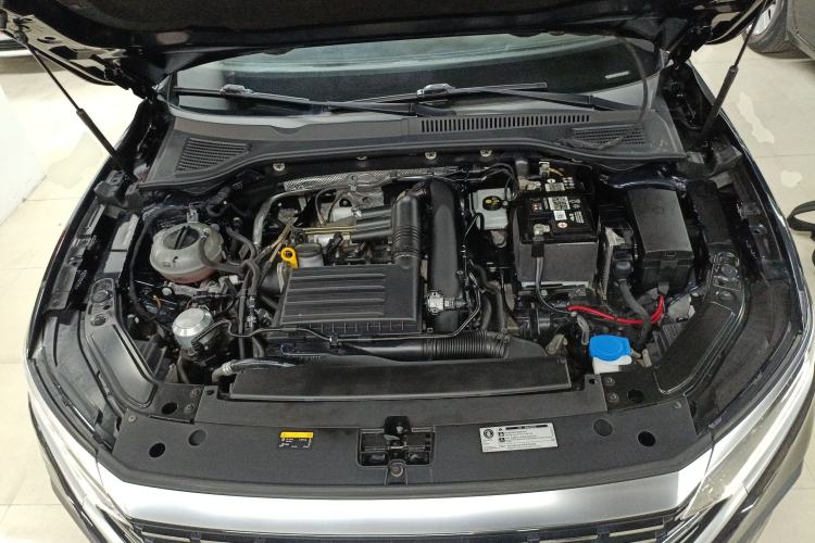Used Volkswagen Passat 2023 Revised Version 280TSI Business Edition Engine Bay
