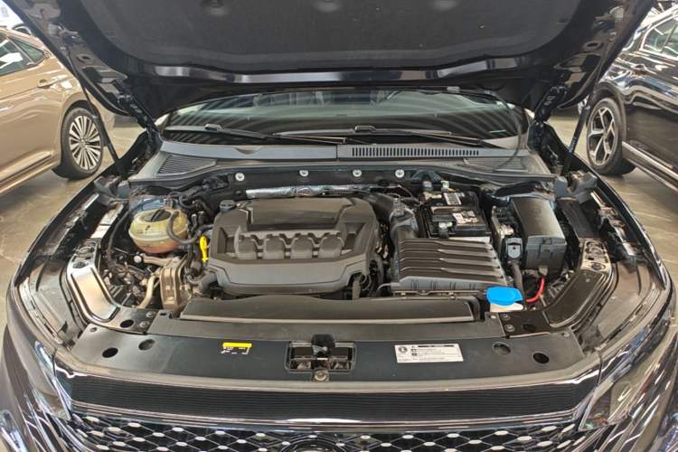 Used Volkswagen Passat 2023 Revised 330TSI Starry Elite Edition Engine Bay