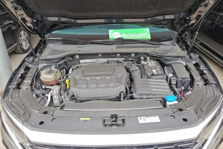 Used Volkswagen Passat 2023 Revised 330TSI Elite Edition Engine Bay