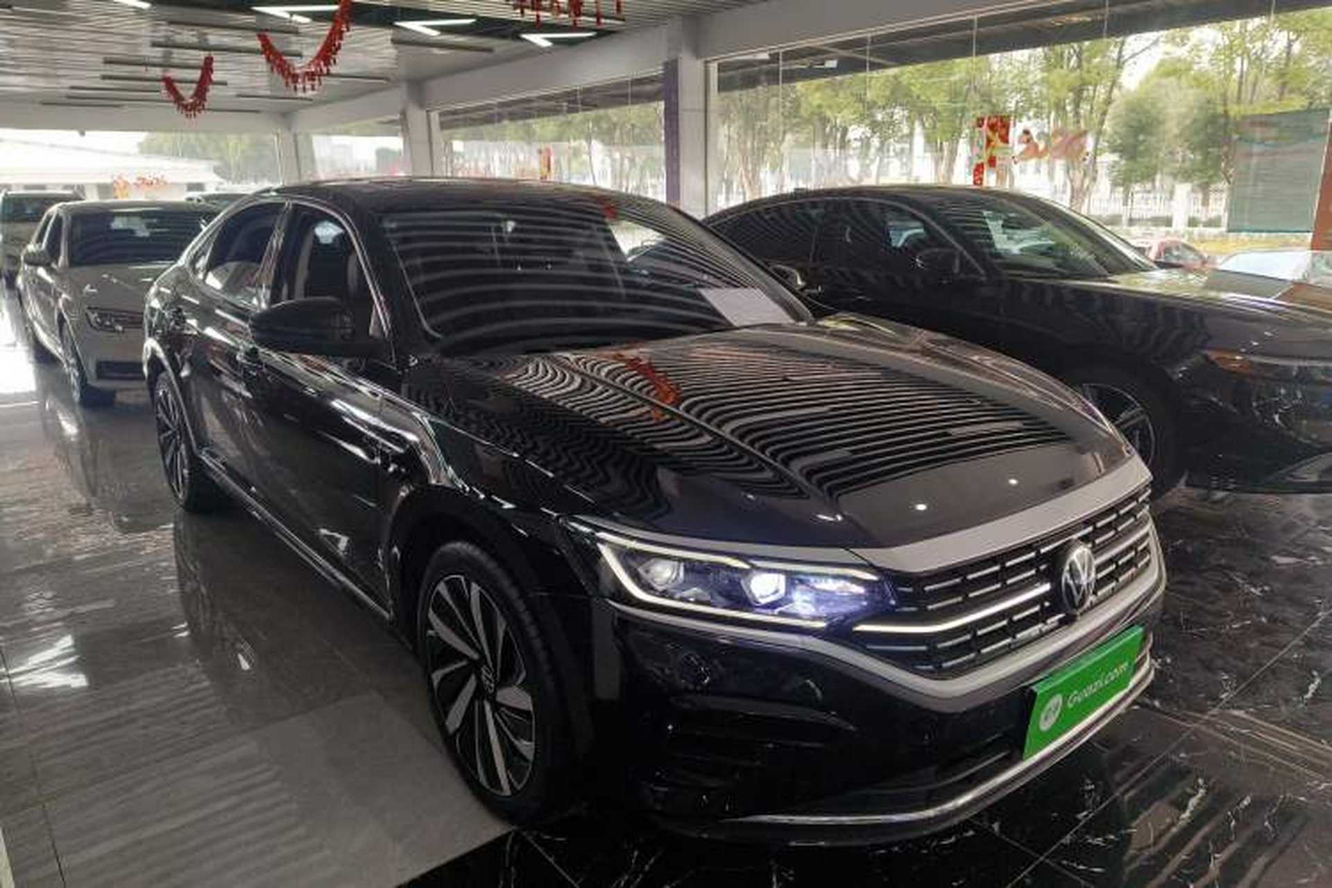 Used Volkswagen Passat 2023 330TSI Luxury Edition Exterior 1