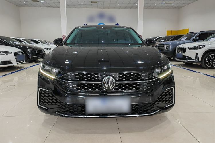 Used Volkswagen Passat 2023 Revised 330TSI Starry Elite Edition Exterior 1