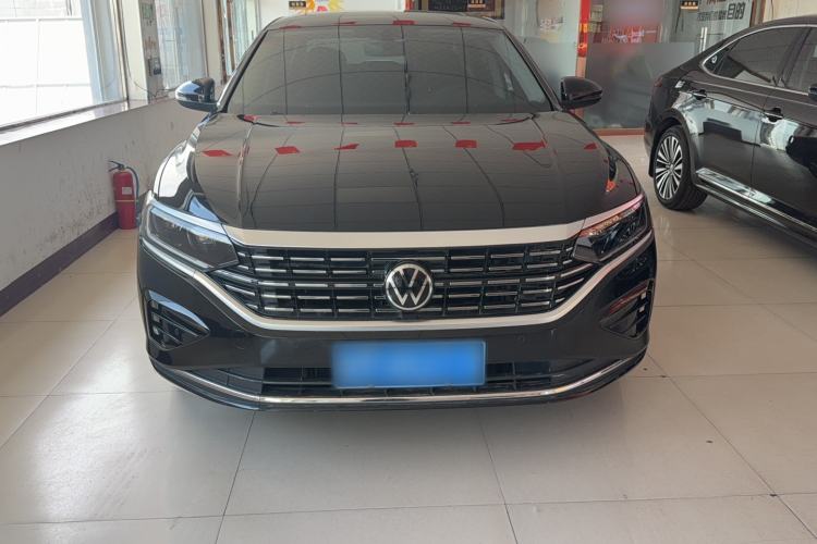 Used Volkswagen Passat 2023 330TSI Elite Edition Exterior 1