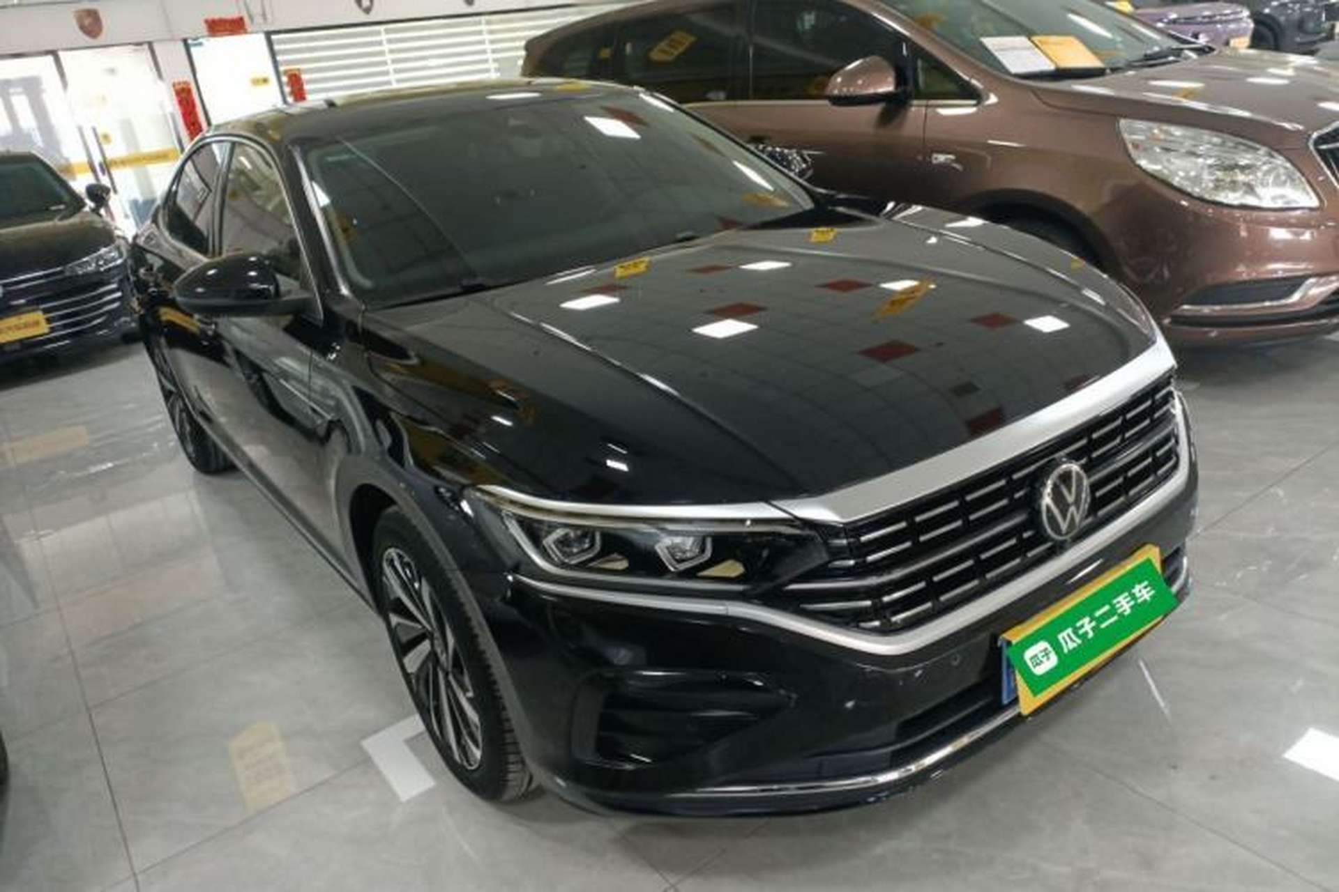 Used Volkswagen Passat 2023 Facelift 330TSI Luxury Edition Exterior 1