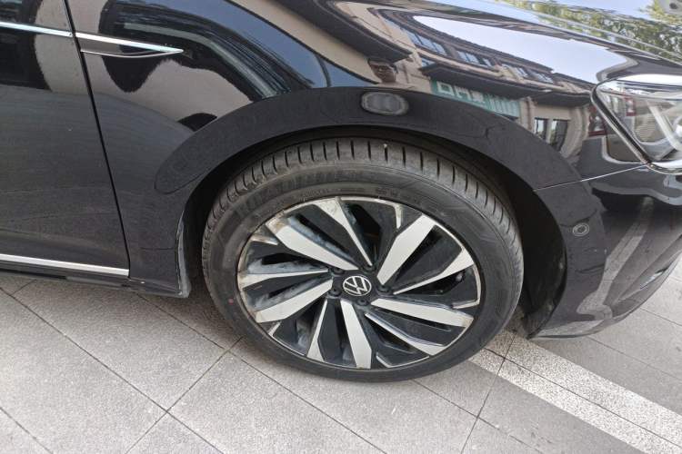 Used Volkswagen Passat 2023 330TSI Luxury Edition Exterior 1