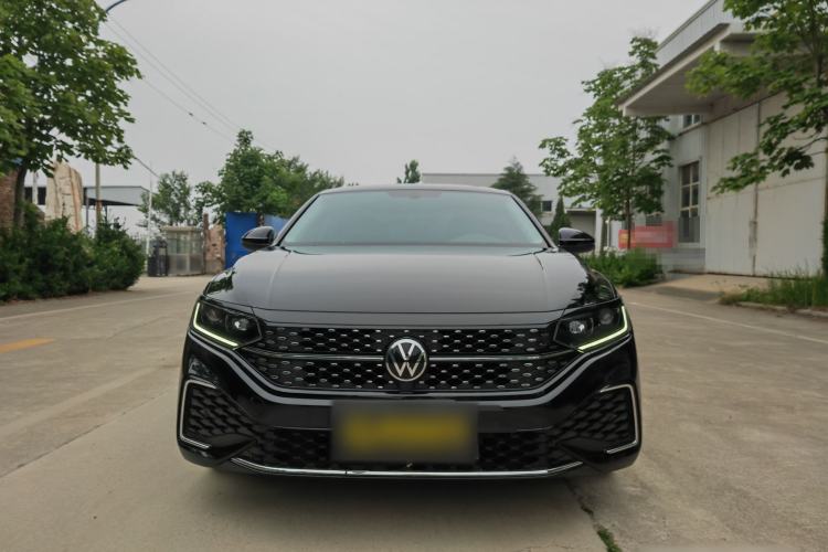 Used Volkswagen Passat 2023 330TSI Starry Elite Edition Exterior 1