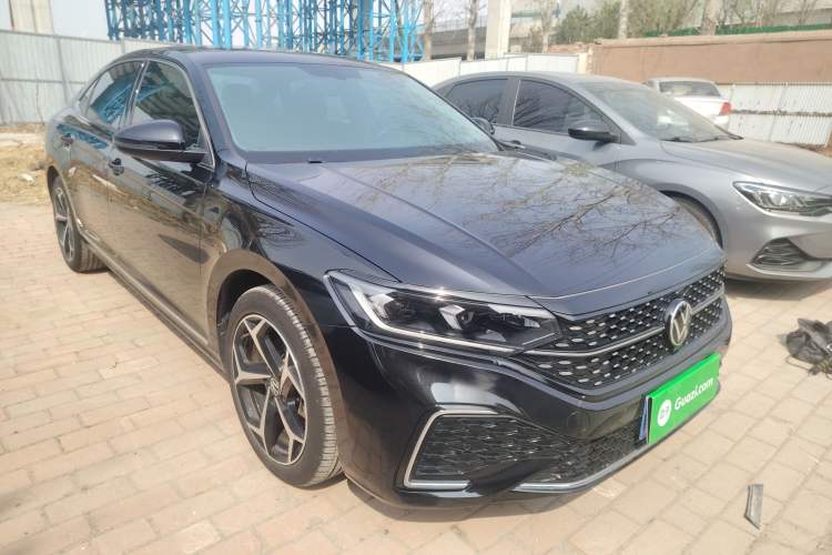 Used Volkswagen Passat 2023 Revised 330TSI Starry Elite Edition Exterior 1