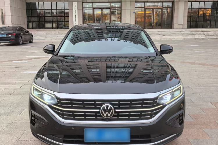 Used Volkswagen Passat 2023 Revised 380TSI Luxury Edition Exterior 1