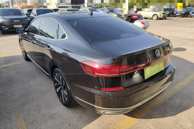 Used Volkswagen Passat 2023 330TSI Elite Edition Exterior 2