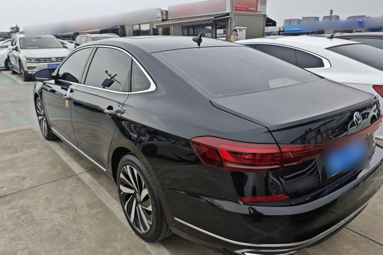 Used Volkswagen Passat 2023 330TSI Starry Elite Edition Exterior 2