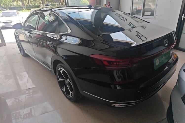 Used Volkswagen Passat 2023 Restyled 330TSI Starry Luxury Edition Exterior 2