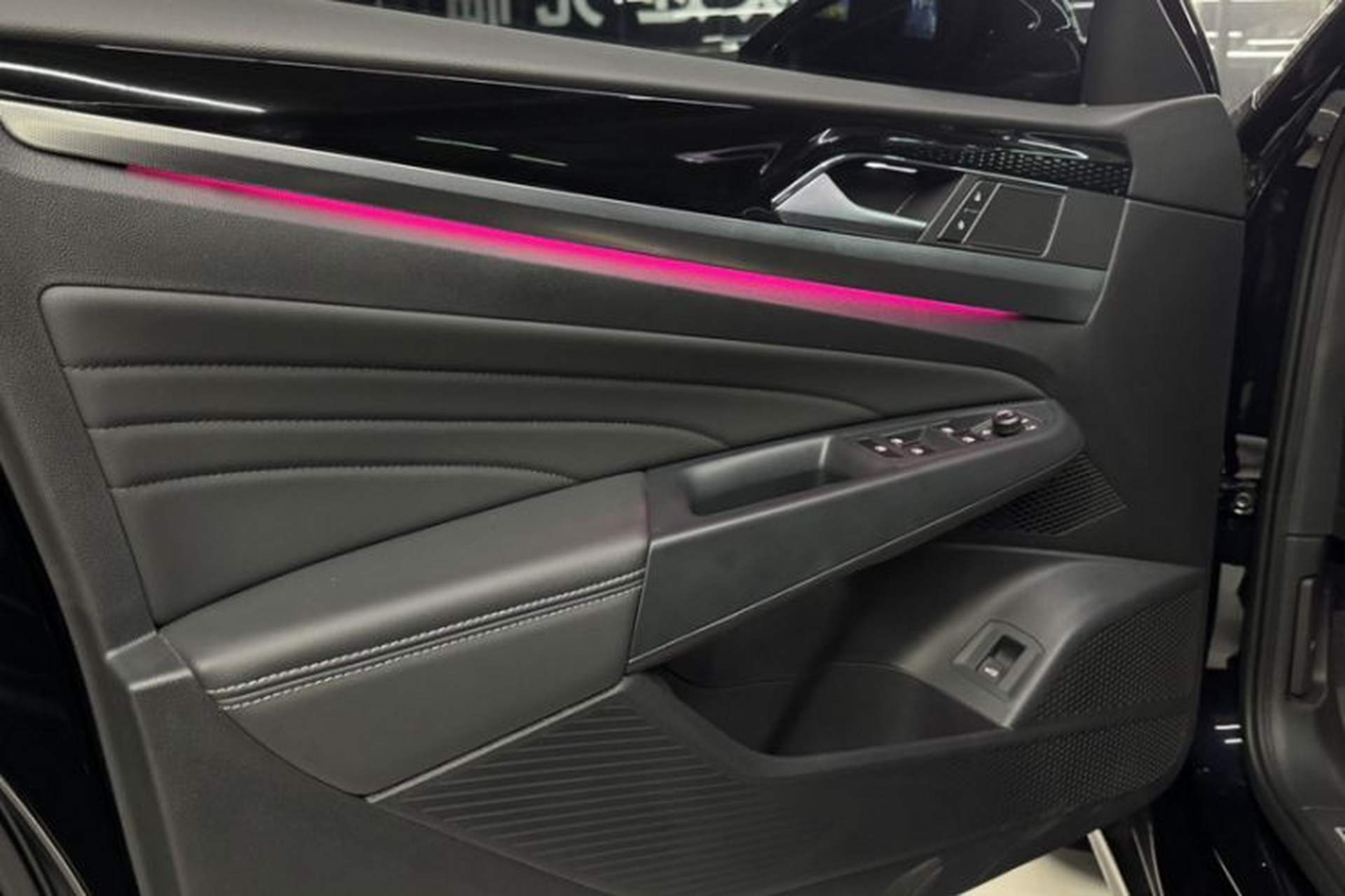 Used Volkswagen Passat 2023 330TSI Starry Luxury Edition Exterior 3