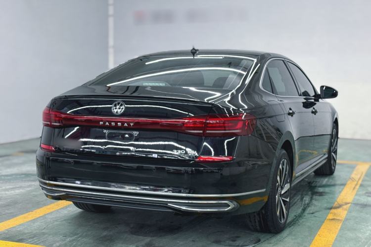 Used Volkswagen Passat 2023 330TSI Starry Elite Edition Exterior 3