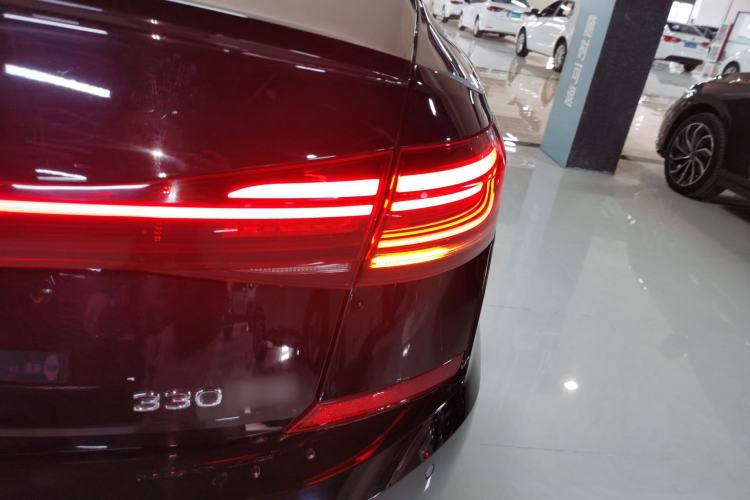 Used Volkswagen Passat 2023 Facelift 330TSI Luxury Edition Exterior 3