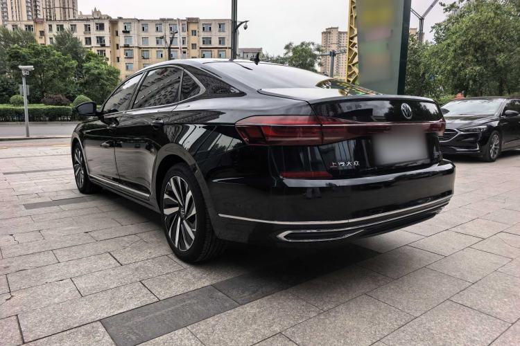 Used Volkswagen Passat 2023 330TSI Elite Edition Exterior 3