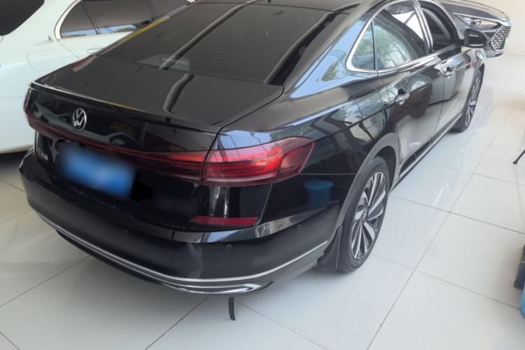 Used Volkswagen Passat 2023 Revised 380TSI Luxury Edition Exterior 3