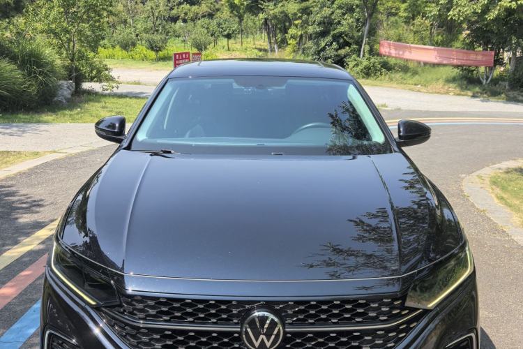 Used Volkswagen Passat 2023 330TSI Starry Elite Edition Exterior 3