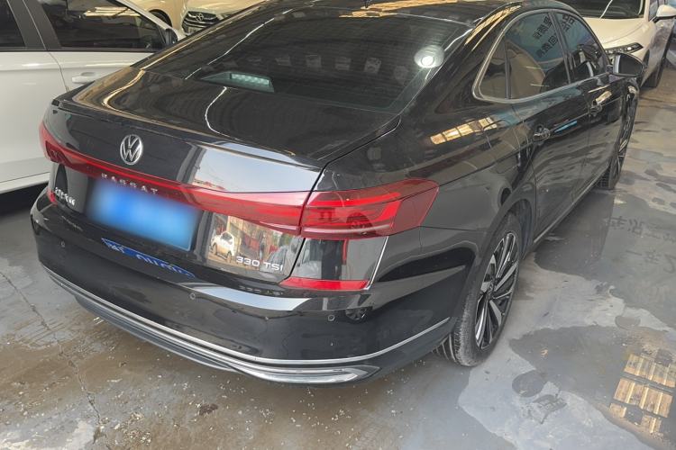 Used Volkswagen Passat 2023 330TSI Starry Elite Edition Exterior 3