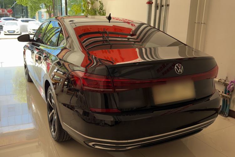 Used Volkswagen Passat 2023 Restyled 330TSI Starry Luxury Edition Exterior 4