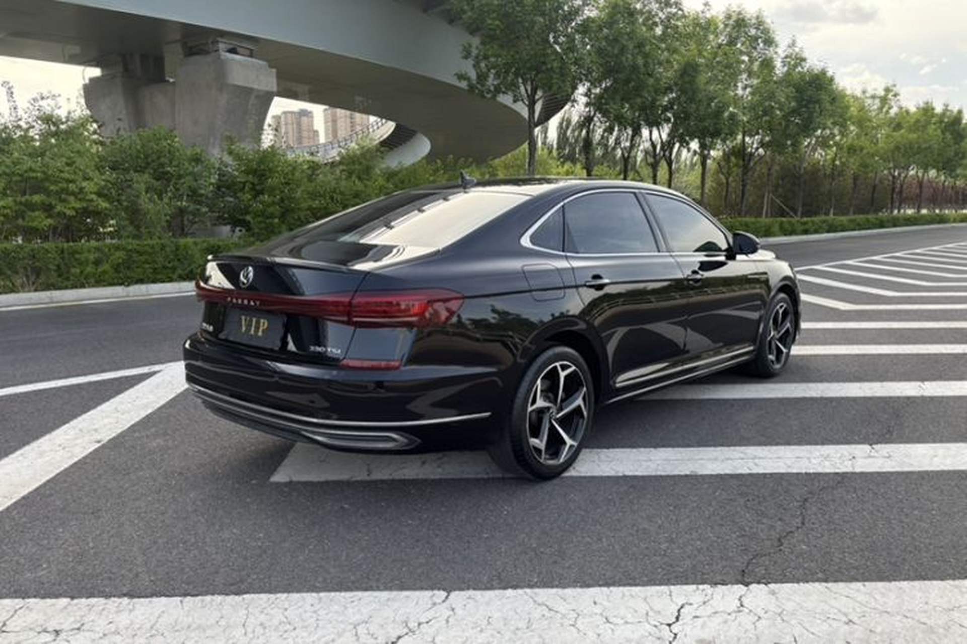 Used Volkswagen Passat 2023 Revised 330TSI Starry Elite Edition Exterior 4