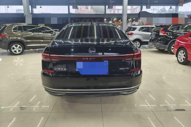 Used Volkswagen Passat 2023 Facelift 330TSI Luxury Edition Exterior 4
