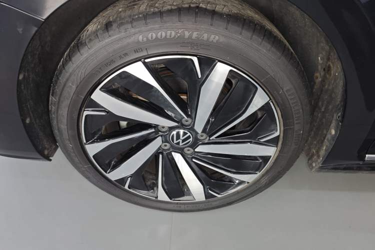 Used Volkswagen Passat 2023 Revised 330TSI Starry Elite Edition Exterior 4