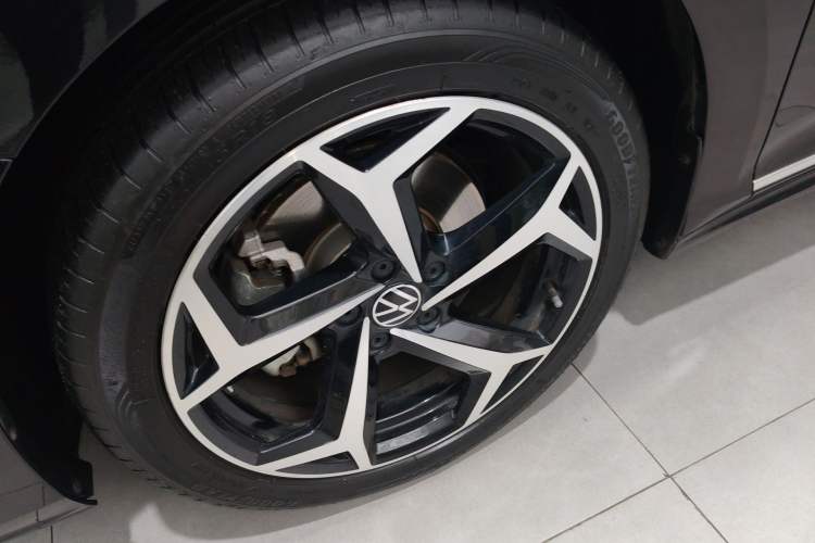Used Volkswagen Passat 2023 Restyled 330TSI Starry Luxury Edition Exterior 4